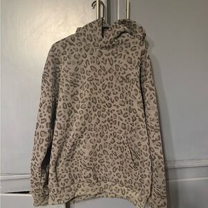 Comfrt Leopard Print Hoodie